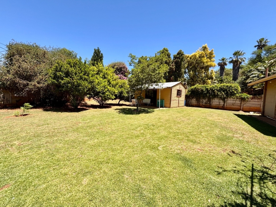 4 Bedroom Property for Sale in Flamwood North West